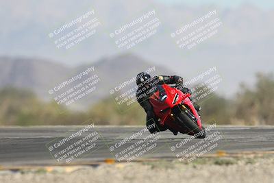 media/Oct-26-2025-Race Pace (Sun) [[c1447ca738]]/Non Verified (1st 20 Minutes of every Hour)/4-Turn 14 (1110am)/